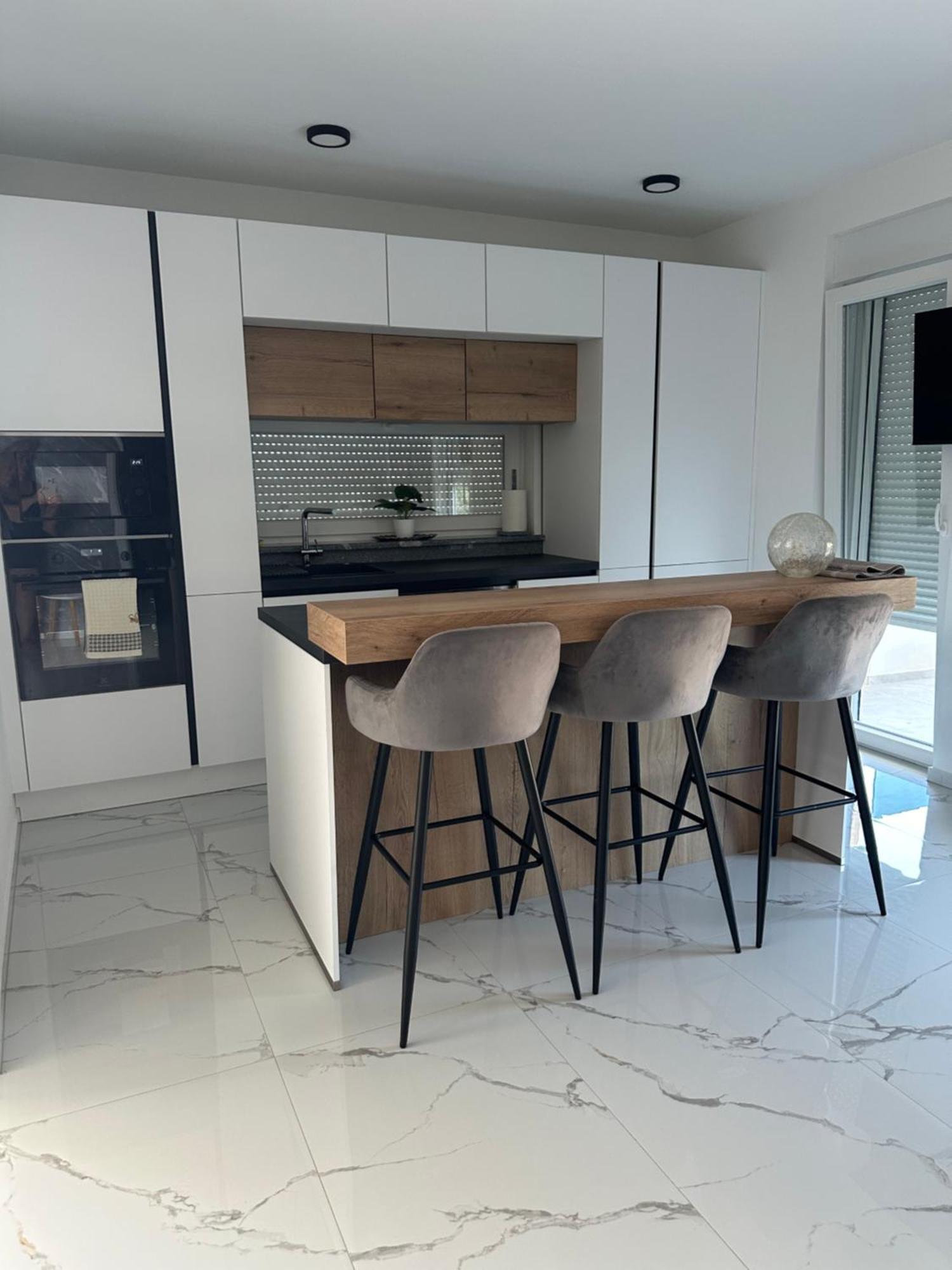 Apartments Albatross ノヴァリャ エクステリア 写真